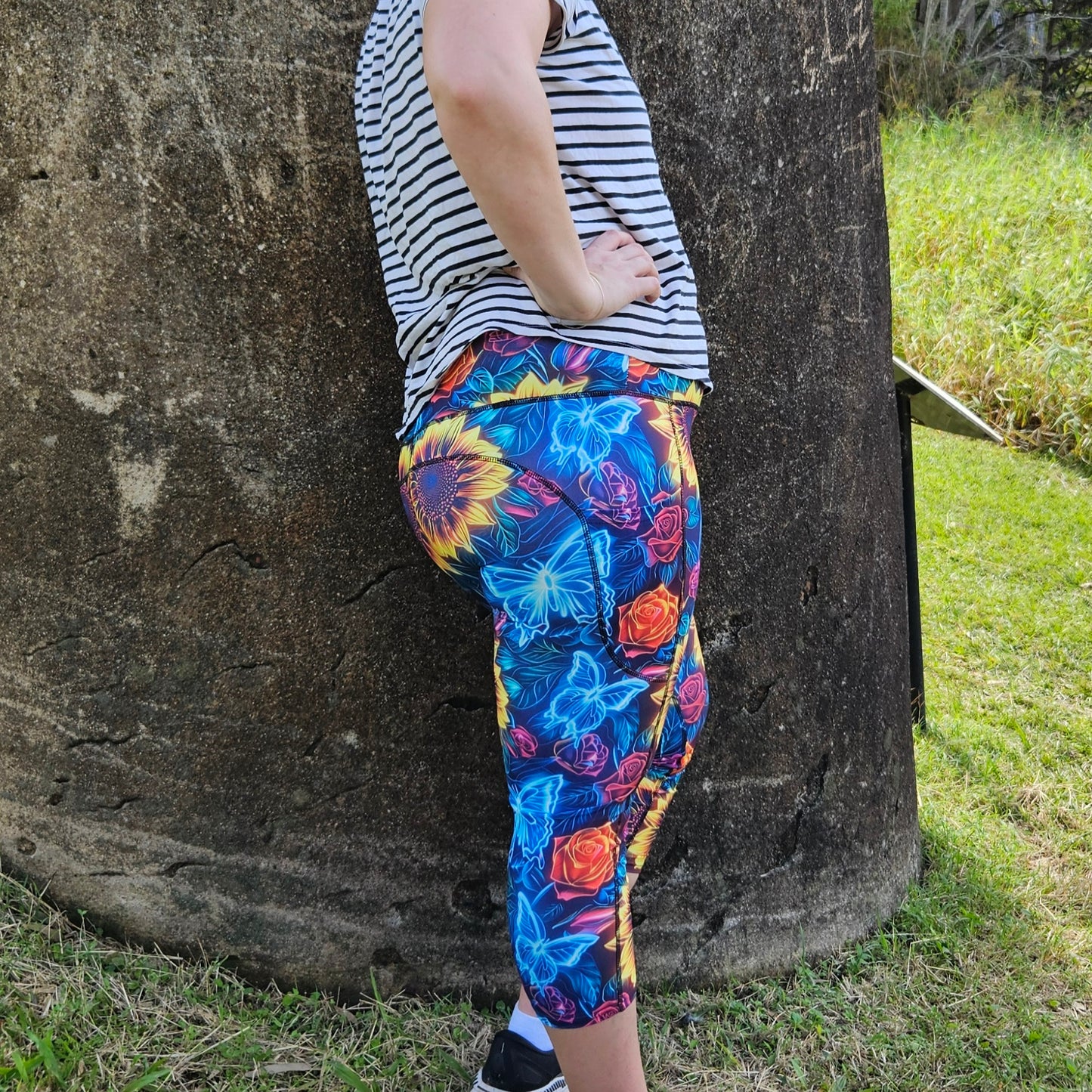 Neon Garden Capri