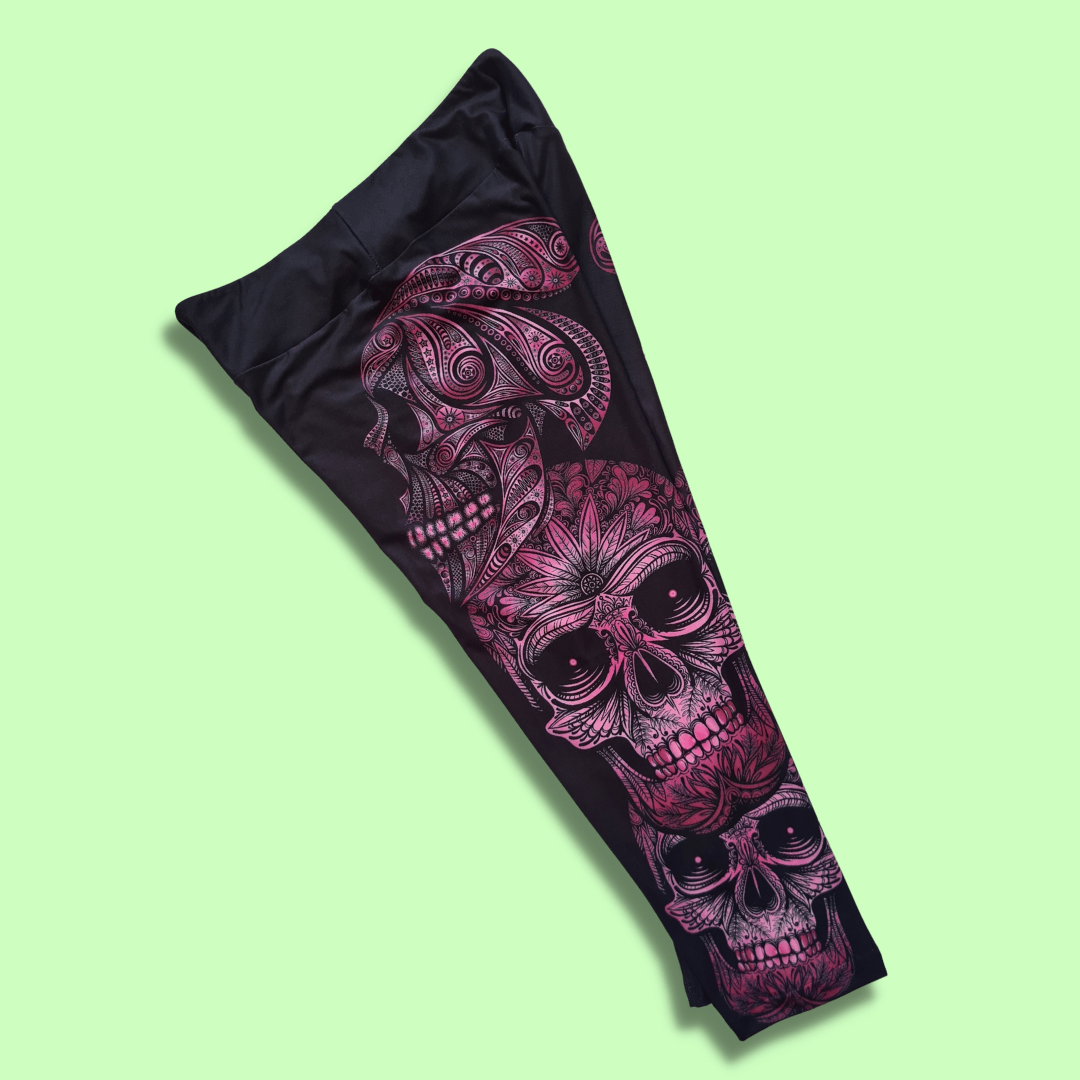 Intricate Skull Yoga Band Capri