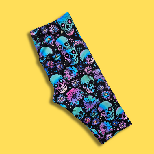 Holographic Skulls & Flowers Capri