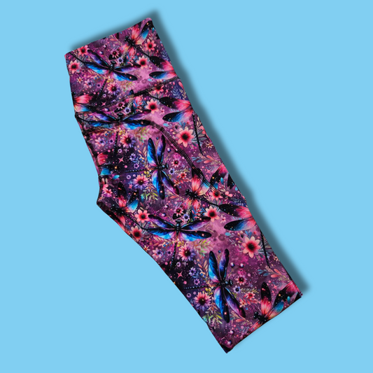 Dragonfly Garden w/ Pockets Capris