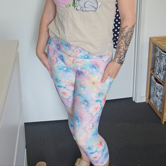 Sparkle Flowers w/ Pockets Capris