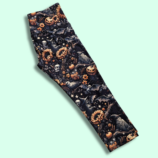 Halloween Garden Capri Leggings