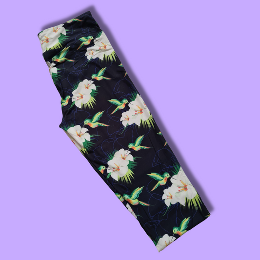 Hummingbird Feed Yoga Band Capri