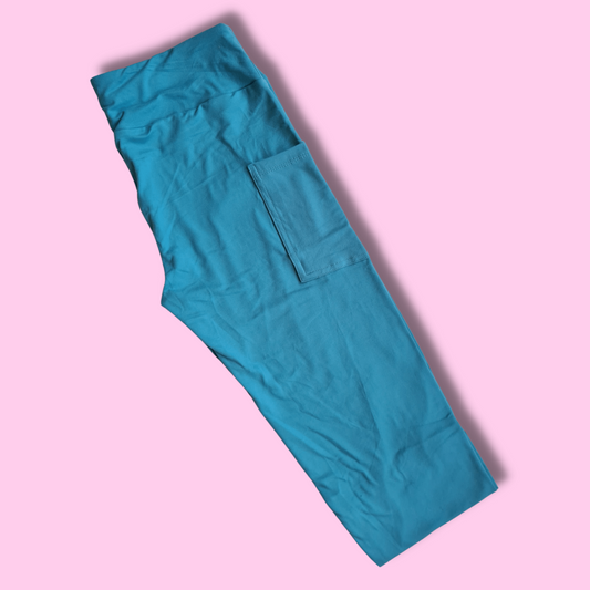Solid Blue Yoga Band Capri with Square Pockets