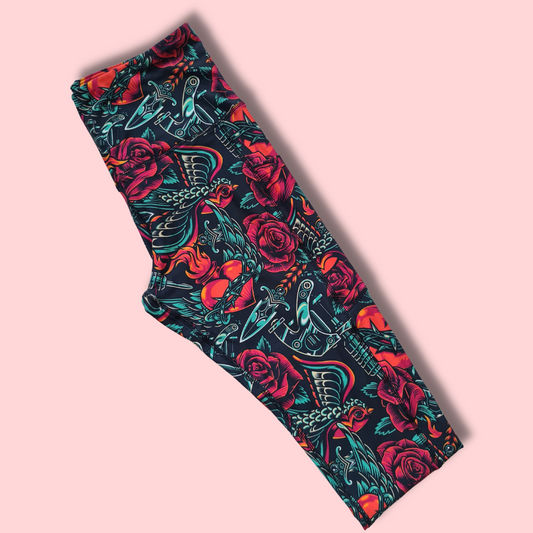 Red Sparrow Yoga Band Capri with Pockets